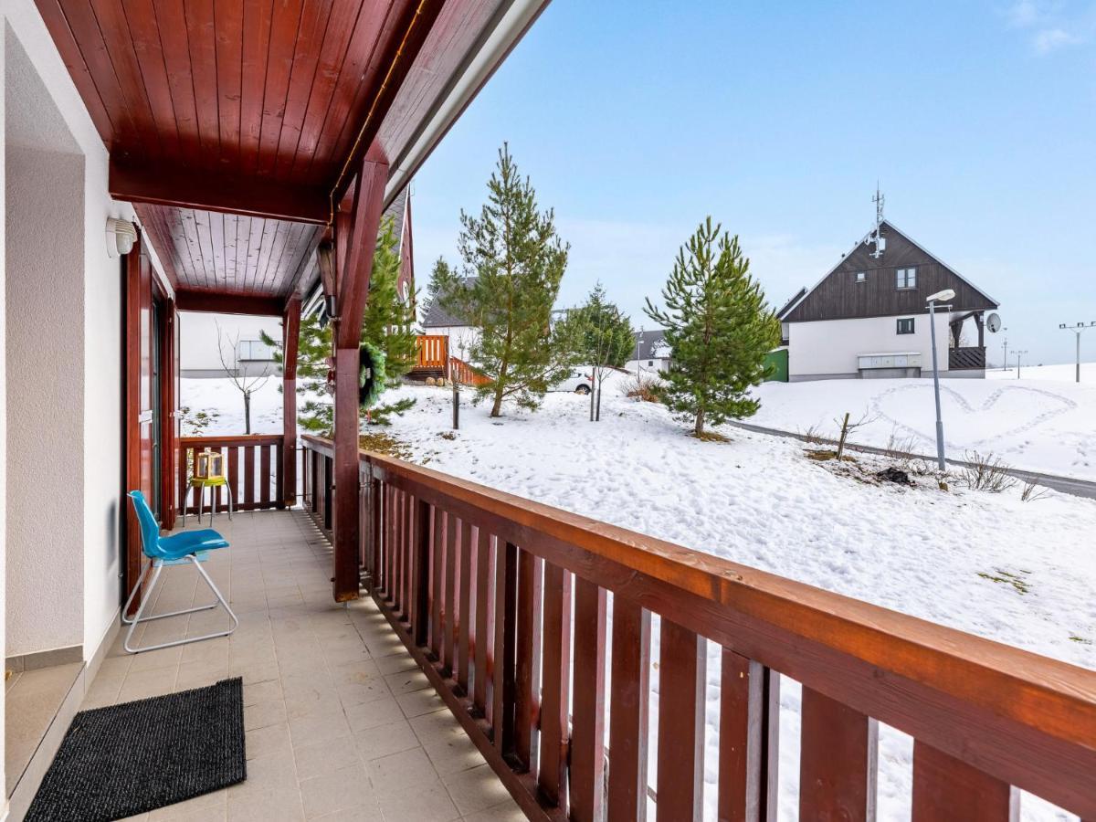 Holiday Home Holiday Hill 67 By Interhome Cista  Экстерьер фото