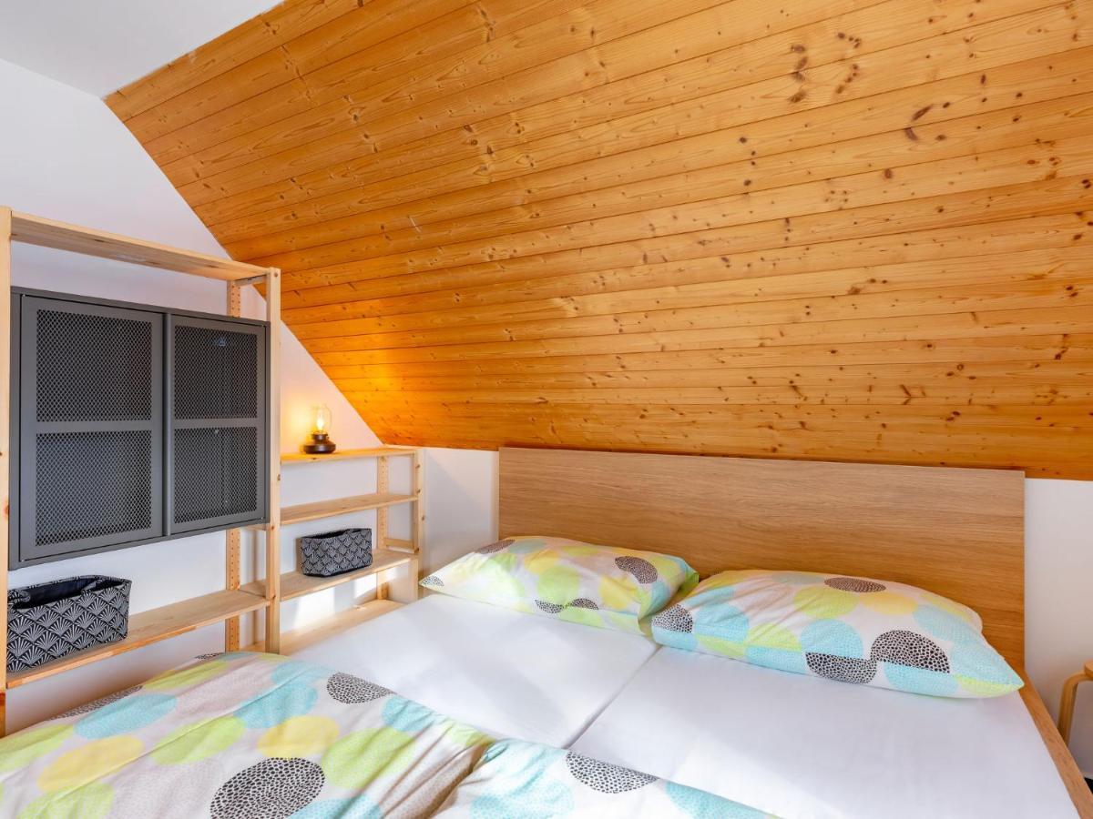 Holiday Home Holiday Hill 67 By Interhome Cista  Экстерьер фото
